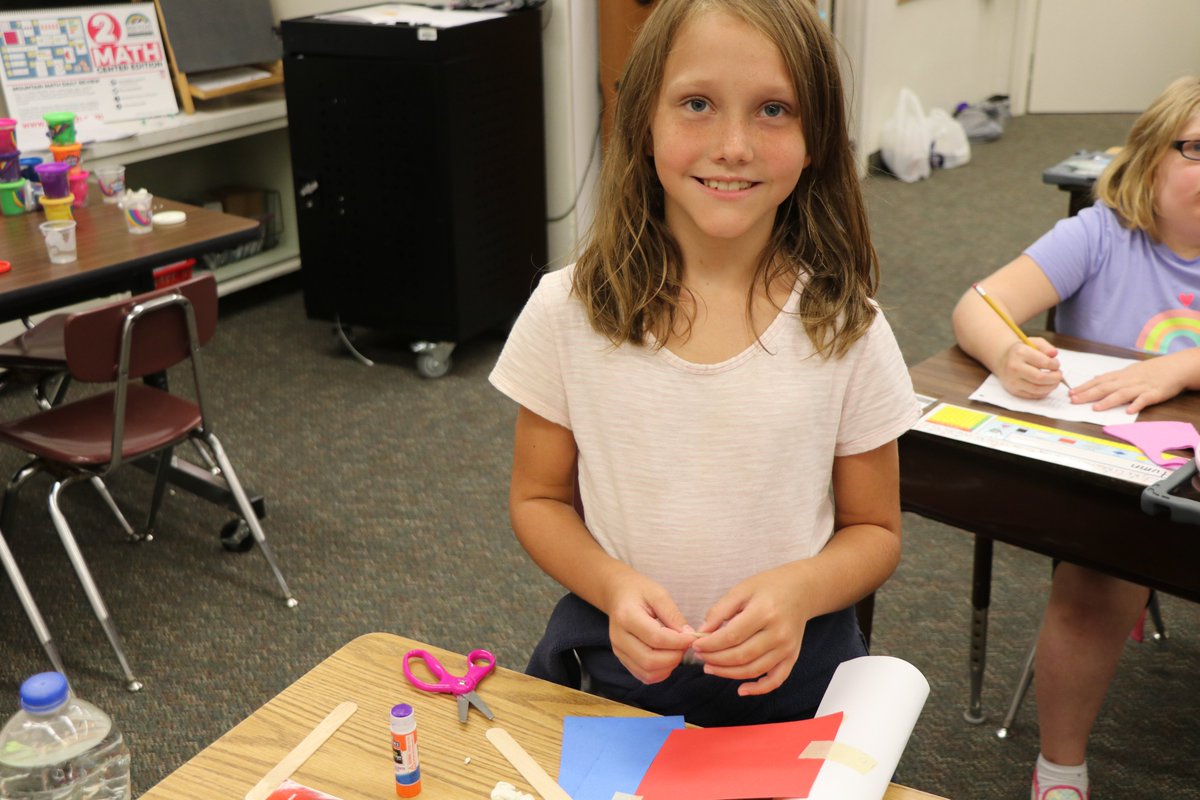 Second-grade teachers at <a href="/ipseagles/">IPS</a> thought it was important for students to know the significance behind 9/11. Students built STEAM projects with posters, popsicle sticks &amp; playdoh.  
Way to go IPS Eagles! 🇺🇸
📸MORE PICTURES: citrus-schools.smugmug.com/September.../i…