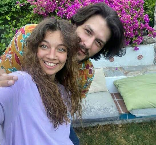 petedunhamic's tweet photo. ülkede olan en iyi iliski.. sıfır stres.. full pozitif.. 10/10 https://t.co/3bjG5g0rOq