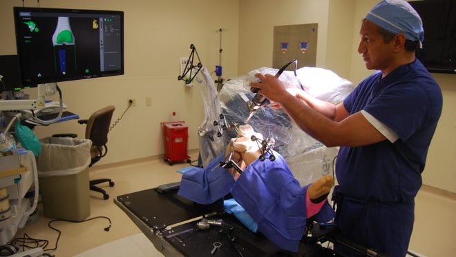 Recent reports predict total joint replacements may increase 71% by 2030. Recent <a href="/nytimes/">The New York Times</a> article highlights the role tech plays helping orthopaedic surgeons replace joints. Ask your OrthoCincy-Wellington surgeon about these options!
nytimes.com/2021/01/15/hea…