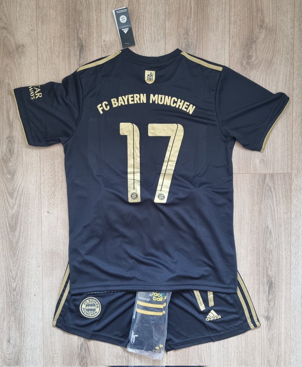 LivKitMan's tweet image. Bayern Away kit for @MarinersInnFC thanks again mate👍🏻