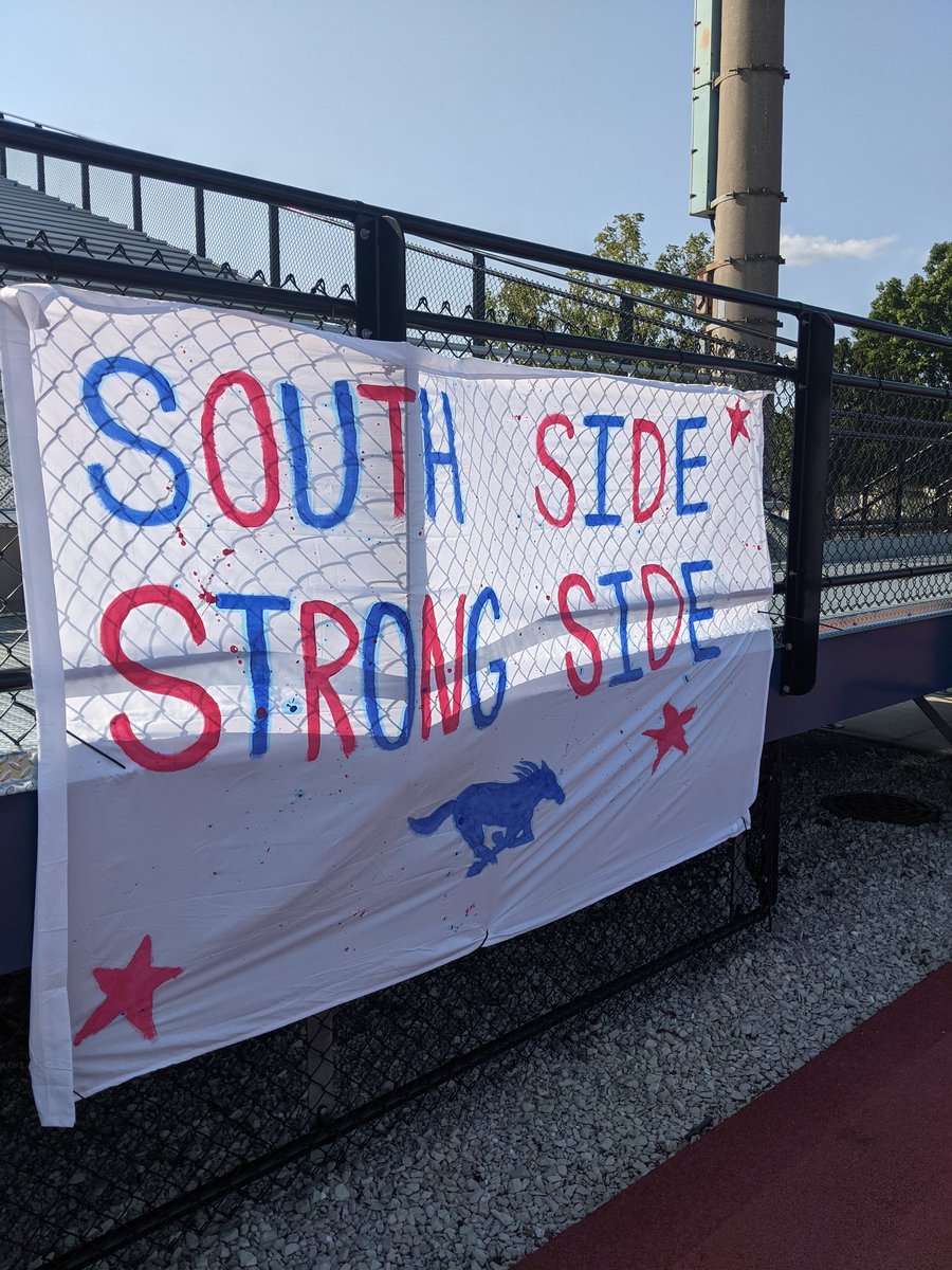 DGS_SuperFans's tweet photo. Looking forward to seeing our student section packed tonight at the crosstown classic.  #fridaynightlights #southsidepride #stangup #southsidestrongside #hithard https://t.co/0xDio737cw