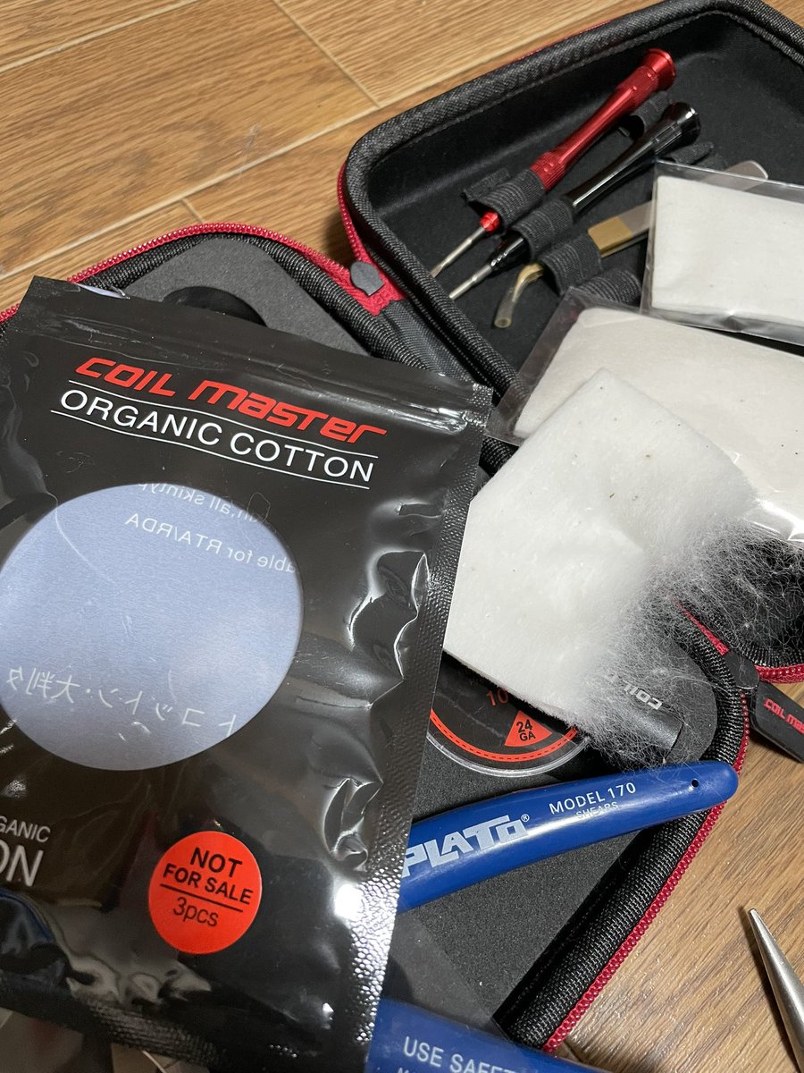 DragonF36545050's tweet photo. おはようございます☁️

coil masterのコットン初めて使ったぁ…😅

本日もヨロシクお願いします🙇‍♂️

みなさんご安全に👍✨

#VAPE
#coilmaster https://t.co/F1rC8CfuUW