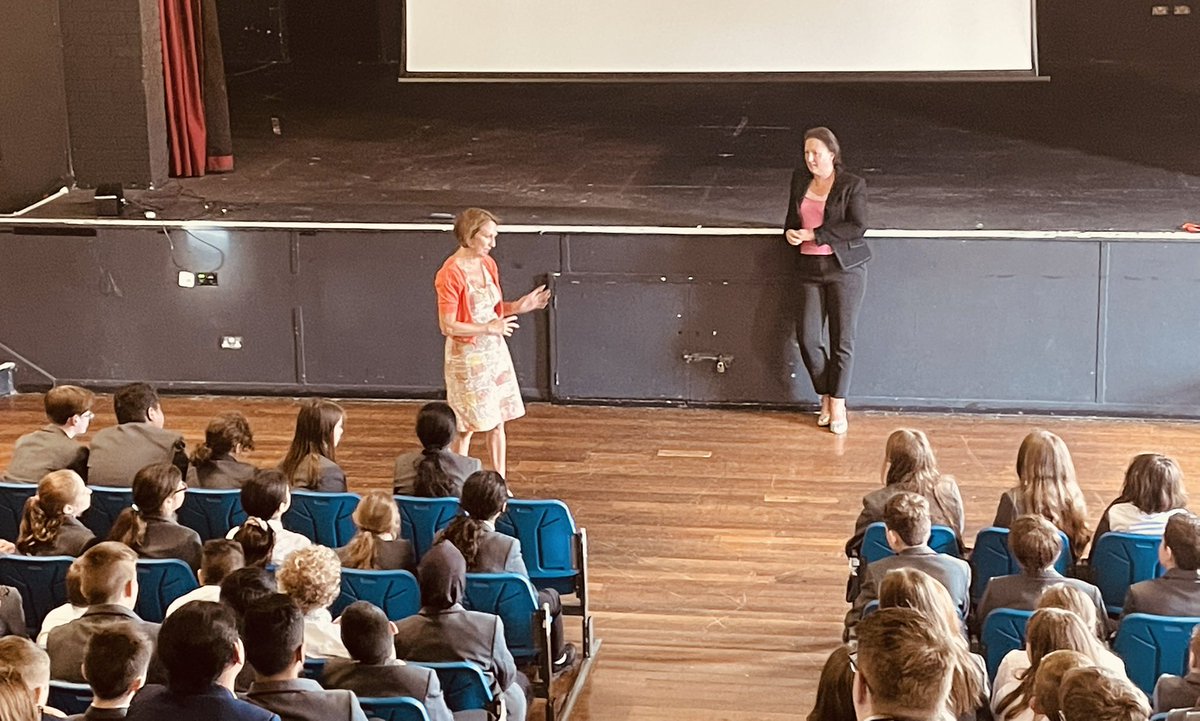 Thank you so much <a href="/VictoriaPrentis/">Victoria Prentis</a> our students loved your session with them today in preparation for their first ATL assignment <a href="/AspirationsAT/">Aspirations Academies Trust</a> <a href="/WykhamPark/">Wykham Park Academy</a> <a href="/futuresbanbury/">Futures Institute Banbury</a> #democracy #BacktoSchool2021 #Futureskills