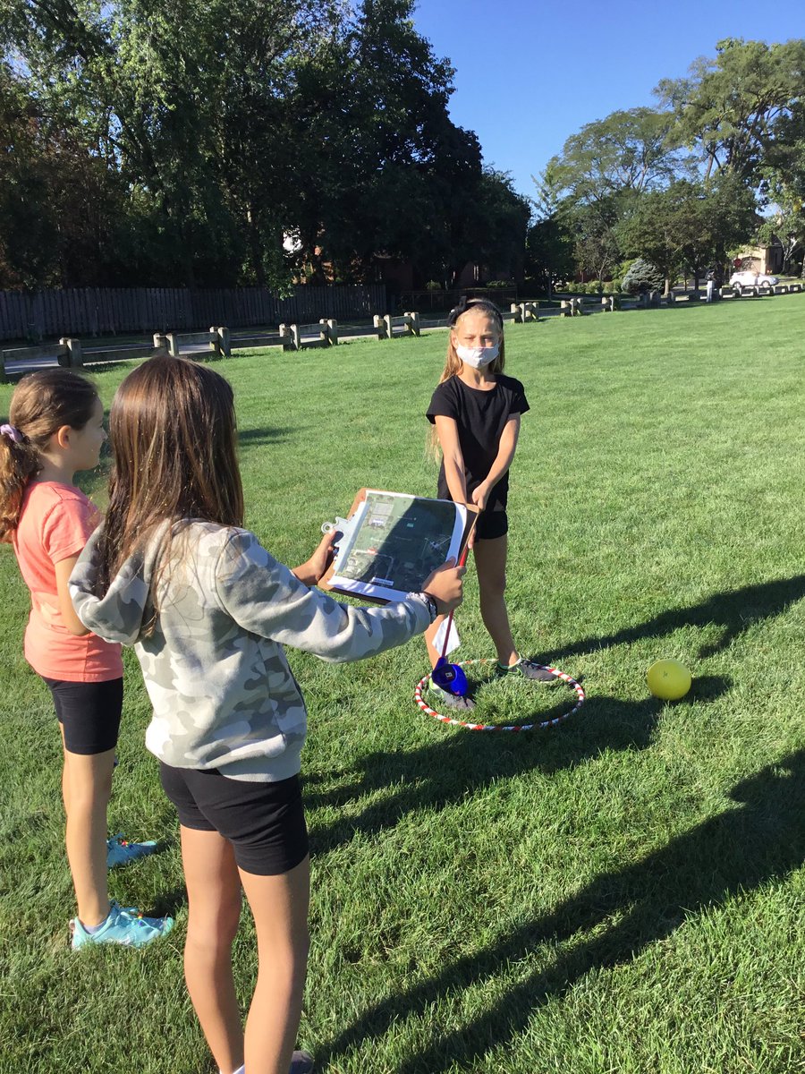 ZacharyBeyer3's tweet photo. Golf course last few days of PE with 3rd-5th grade! #physed #engageD64 @FieldD64 #d64pe #d64smiles @PE4Learning @D64News @D64Educators https://t.co/gR4j3RvD1V