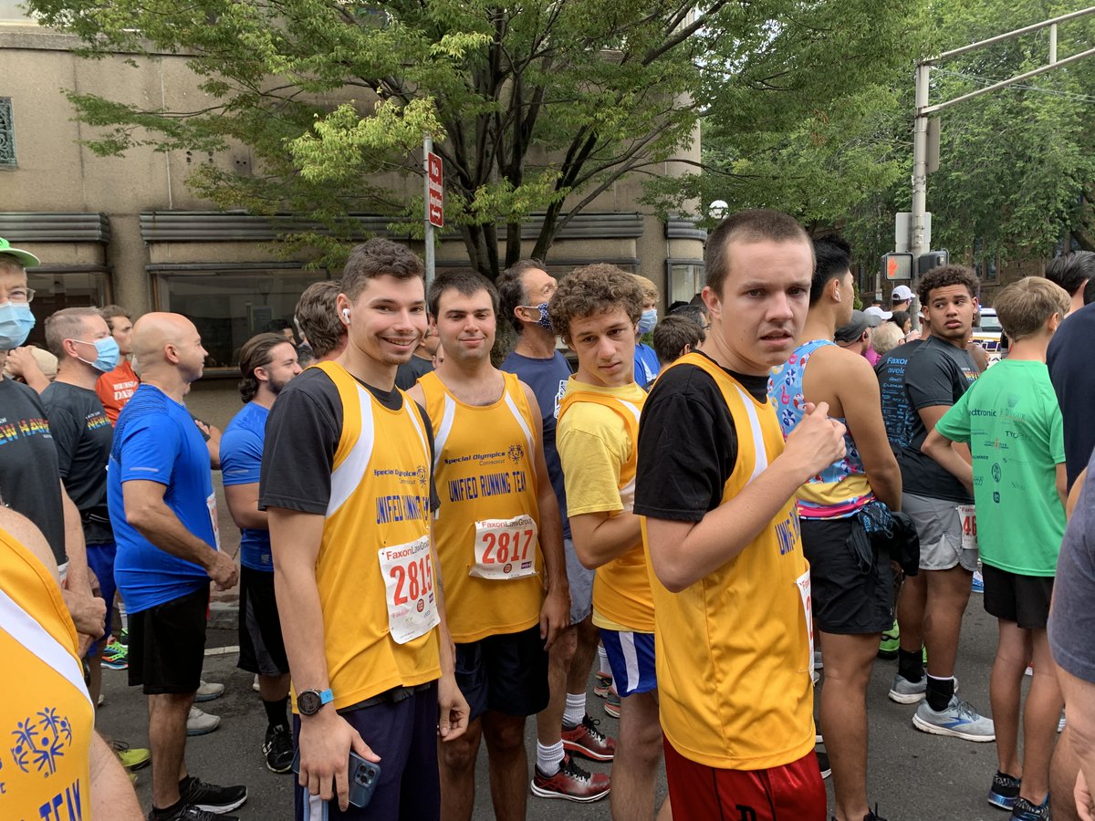 Twenty members of our Unified Long-Distance Running Team competed in the New Haven Road Race 5K on Labor Day. The best part about the day was that the Team was back competing after missing all of the 2020 season due to the pandemic.📷:Coach Kevin Grimes #soct #runner #running #5K