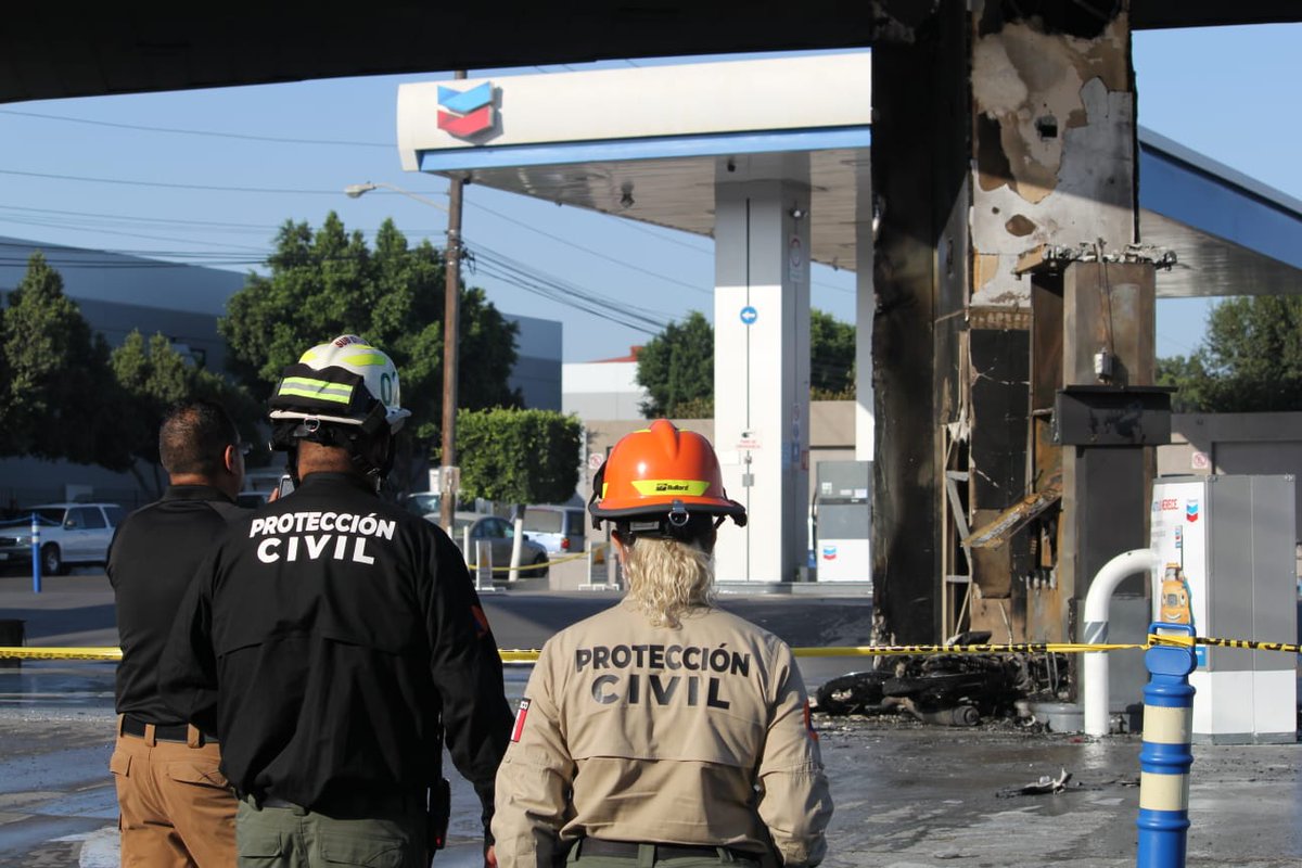cadena_noticias's tweet photo. #Fotogalería |  Incendio en gasolinera de Parque Industrial Pacífico

https://t.co/cqJZIHiFmV

.

.

.

#CadenaNoticias #GrupoCadena #Tijuana #SanDiego #Mexicali #Tecate #Rosarito #Ensenada #BajaCalifornia #Noticias #Noticiero #Información #News #UnEslabónMásDeGrupoCadena https://t.co/cVQq6RHpeS