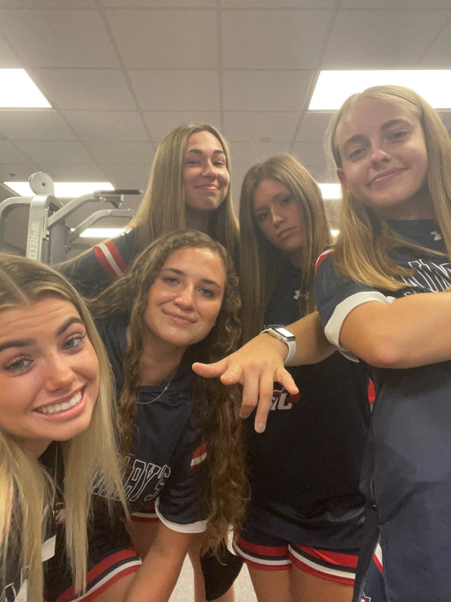 saintmarys_wbb's tweet image. More from media day!