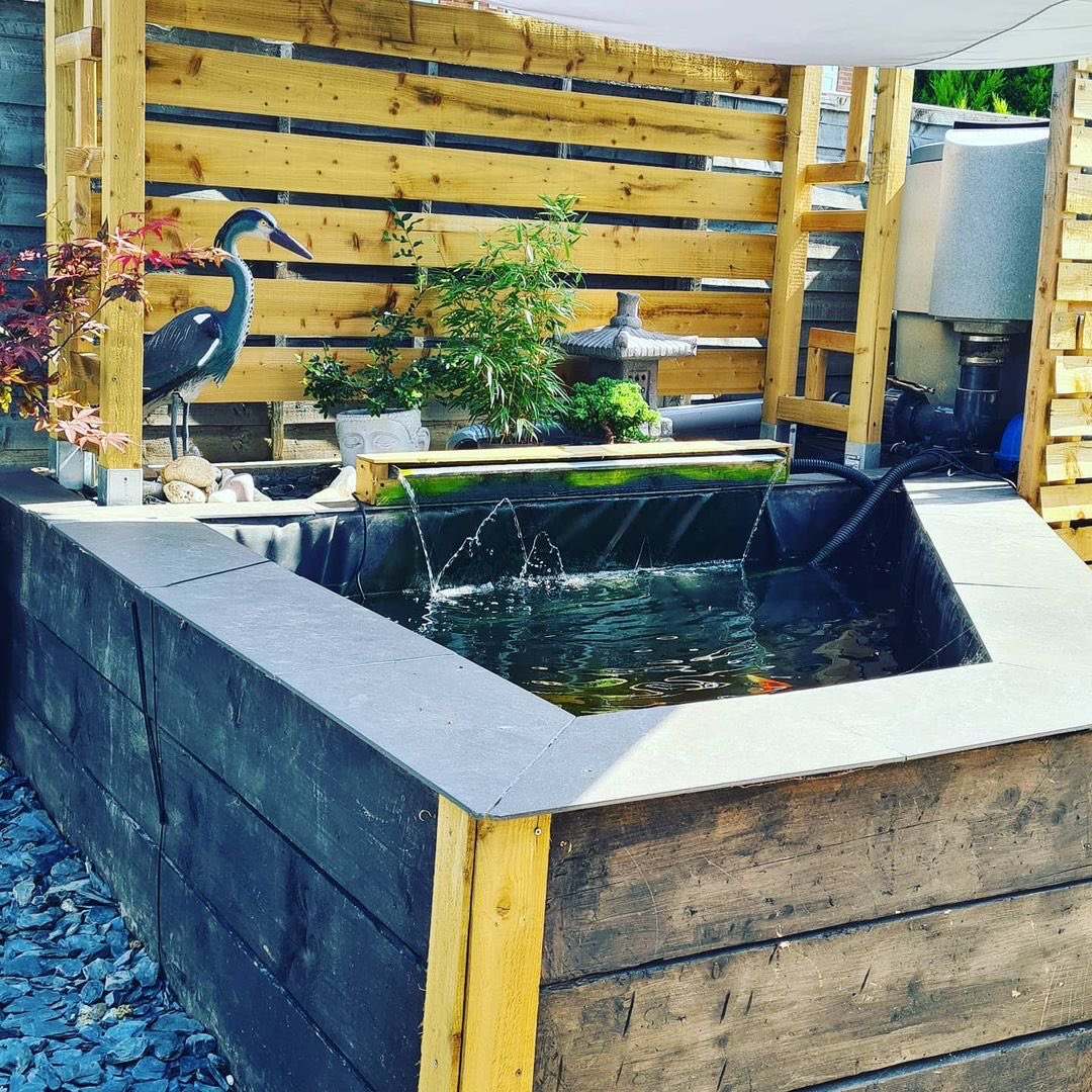 EvolutionAqua's tweet photo. Ponds come in different shapes and sizes, all unique and all incredible! 

Unique Koi pond, installed with a pump fed Nexus!

#EvolutionAqua #KoiPond #PondInspiration #Pond #GardenPond #Koi #NexusFilter #Nexus #PondFilter https://t.co/D1TAWPKGF4