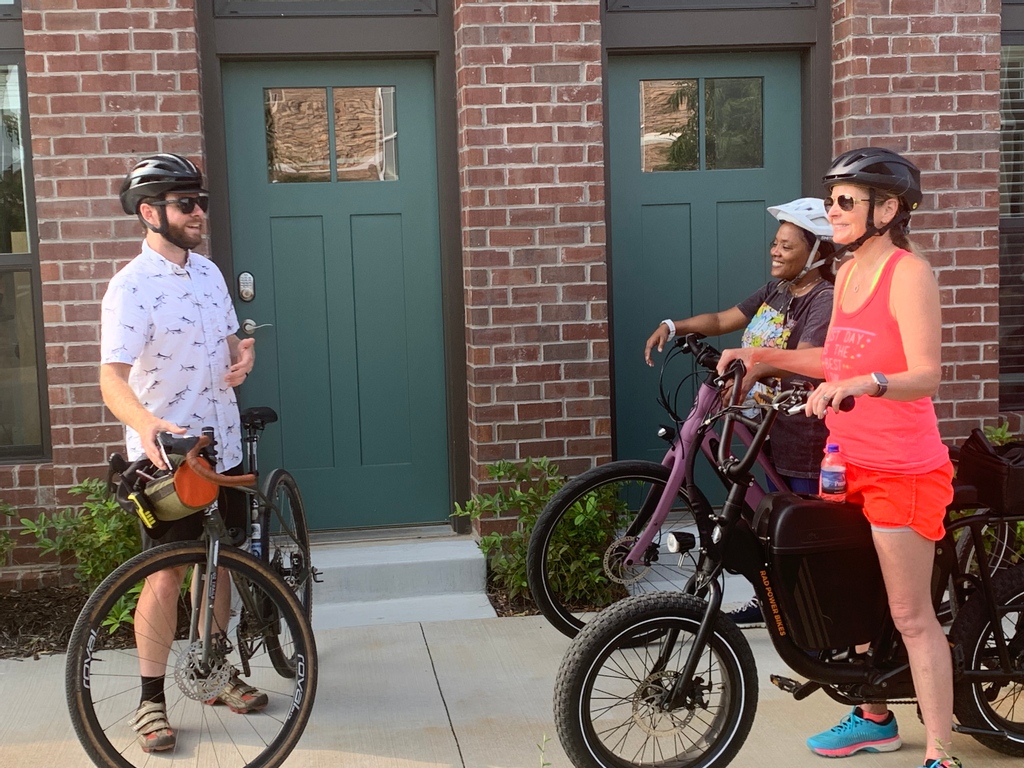 Laneshift2's tweet photo. Another successful Study Tour with @cityofmaumelle! #cycling #bikelife #bicycle #cyclinglife #cyclist #urbancycling #sustainability https://t.co/80CqIyHXEH