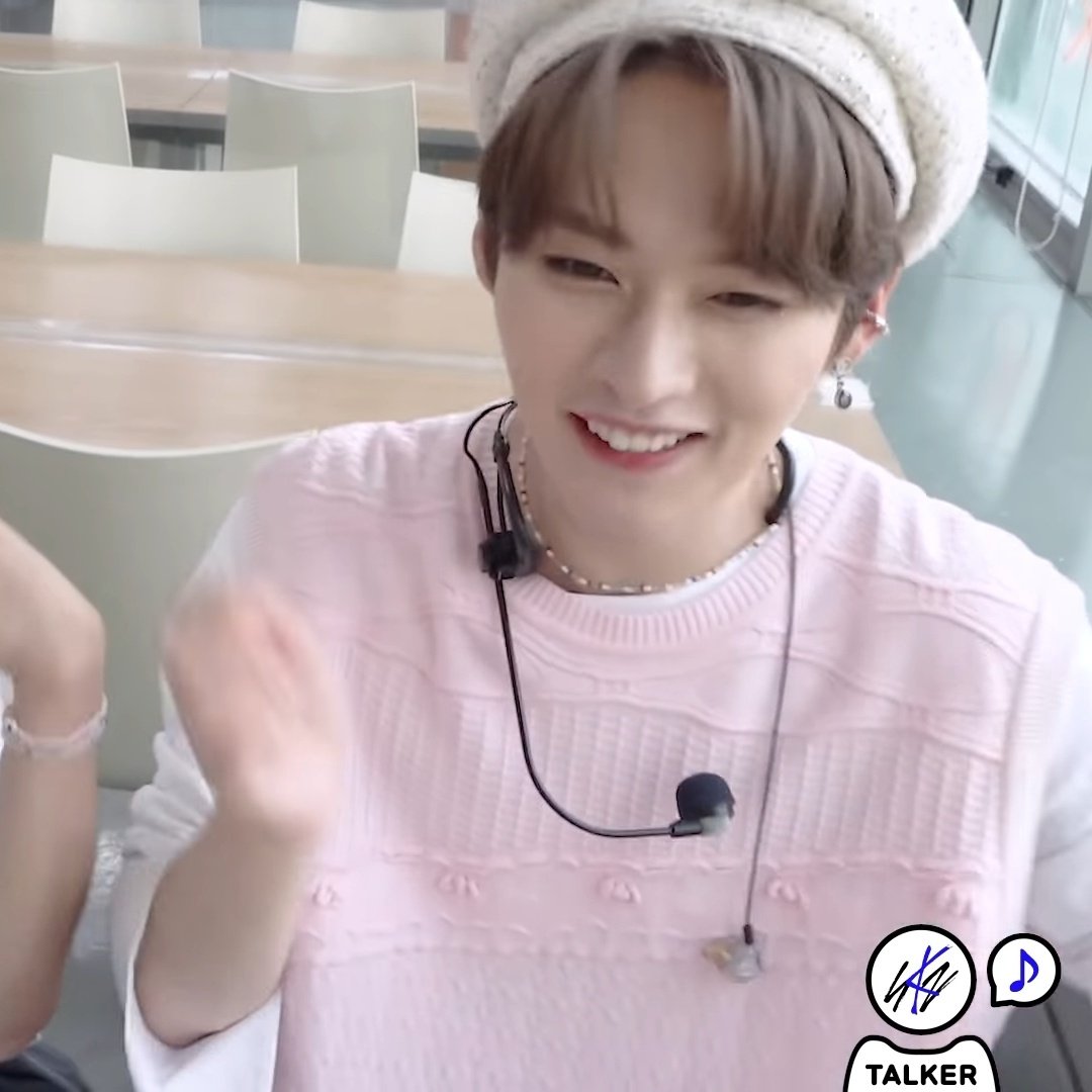 #HAN #LeeKnow #한 #리노 <a href="/Stray_Kids/">Stray Kids</a>