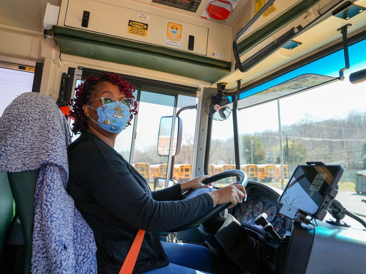 DRIVE WITH US! We are hiring bus drivers! Sign up to join us for a virtual hiring event on Wednesday, September 15. docs.google.com/forms/d/e/1FAI…