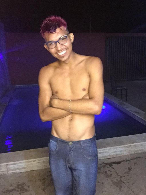 Sou uma pessoa simples humilde de mais n&atilde;o ligo pra dinheiro porque &eacute; s&oacute; um papel m&aacute;ximo respeito todas