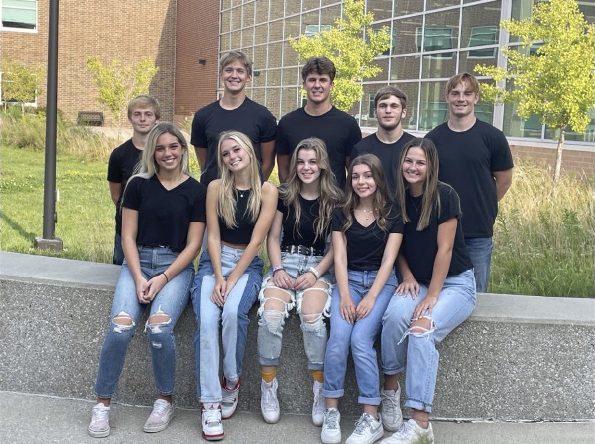RealAHSStuCo's tweet photo. Congratulations to our 2021 Homecoming Court!👑👸🤴

Maya Blass
Zoe Oliver
Abigail Bielecki
Ella Dehaan
Eva Fulk
Trever Anderson
Brady McCullough
Ryan Crandall
Caleb Zea
Will Cornwell https://t.co/wuYAl7QUqD