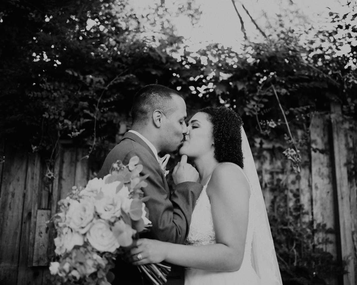 diamondd_davis's tweet image. I still can't believe this man is my husband now 🤍