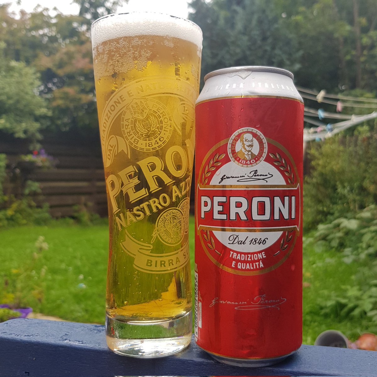 icrawford17's tweet photo. #peronired 🇮🇹 #peroni #italianbeer #italy #italia #slàinte #cheers #prost #skál #nazdraví #salute #saúde #kanpai #salud https://t.co/EdSmFFqfjW