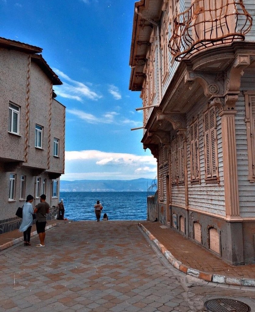 Sokağın güzelliğine bakın
📍 Manavgat / Bayır