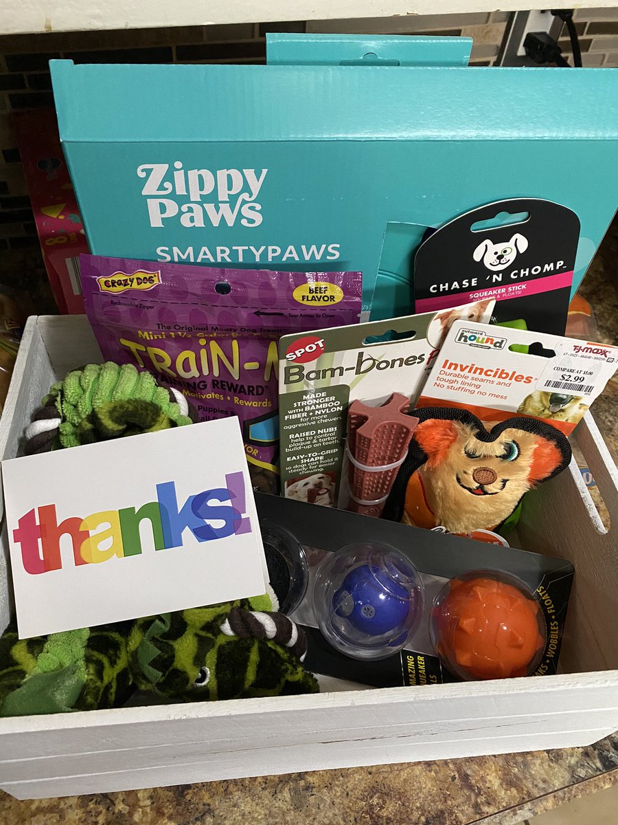 brie_e_anderson's tweet image. No #AnalyticsFriday today.. big day in the office - our longest stay foster is off to his furever home any minute ❤️