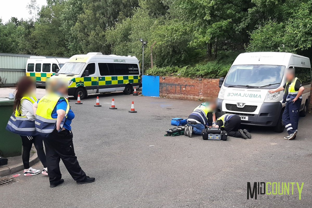 First Response Emergency Care (FREC) Level 4.

New dates for all 2022 FREC courses to be released soon!

#frec #frec3 #frec4 #qfrec
midcountysafety.co.uk