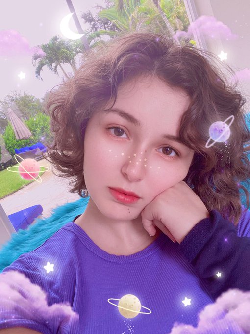 Watch Leana Lovings 💕's leaked NSFW photo on TwXstars