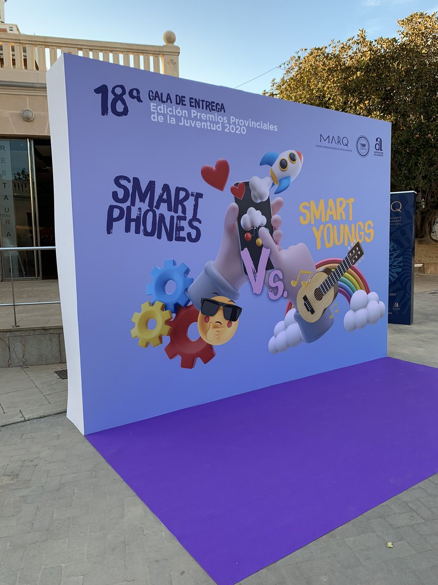 dipuALCjuventud's tweet photo. Falta solo media hora para que empiecen los Premios Juventud #topcreation2020 en los jardines del @marqalicante. Una velada que estará llena de sorpresas, actuaciones y muchos muchos premios. https://t.co/y25IchMxeB