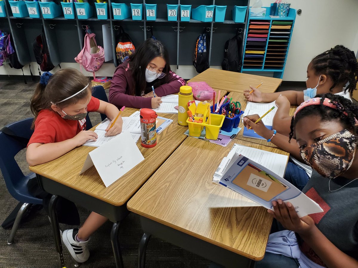 Mrs. Windham's Class (@windhammrs) on Twitter photo Fourth grade is at it again using those research skills. <a href="/LRELonghorns/">Lake Ridge Elementary</a> <a href="/MrsCrockett_edu/">FRANCHAN T CROCKETT</a> Fourth grade is at it again using those research skills. <a href="/LRELonghorns/">Lake Ridge Elementary</a> <a href="/MrsCrockett_edu/">FRANCHAN T CROCKETT</a>