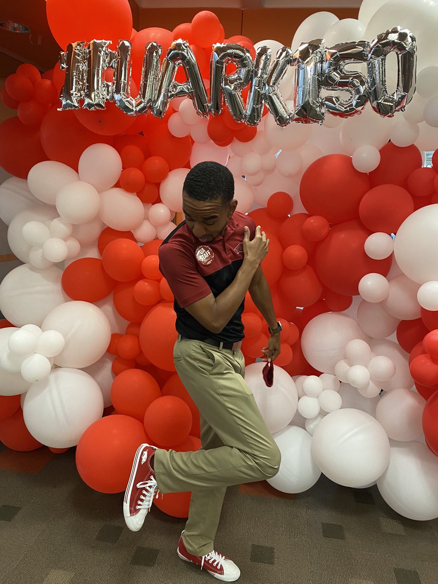 cmathis06's tweet photo. The @UArkansas turns 150!!! #uark150 #uarkBAS https://t.co/NBRINPVxac