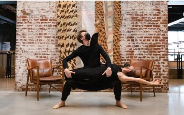 kcballet's tweet photo. TOMORROW | See #KCBallet's Second Company at Crossroads Hotel KC for two FREE performances in the Crossroads Hotel Atrium at 4:30 & 5:30 pm. https://t.co/qc5aNDJEtO #KCBSecondCo @XroadsHotelKC #CrossroadsHotelKC https://t.co/FZsMTr3AEy