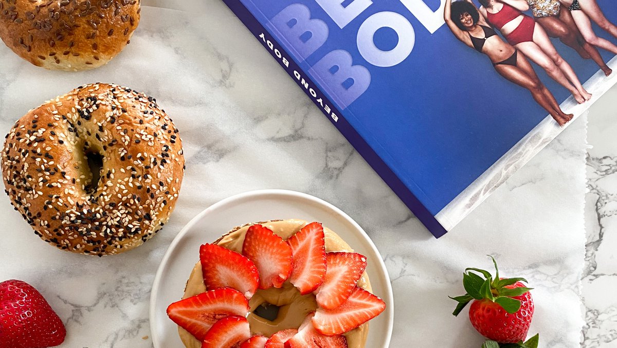 beyondbody_me's tweet photo. Strawberries... Sweet, juicy, versatile – and, believe it or not, nutritious.🍓

Why not get your very own Beyond Body book and learn why incorporating more strawberries (and other berries, too) into your diet is the right choice for you! Click the link: https://t.co/80y5TMSlDU https://t.co/K7EPRzVspC