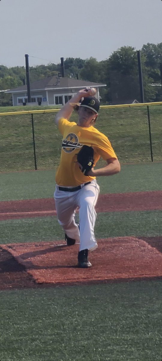 CalBCal24's tweet photo. Luke with 3 innings, 5 K's, 0 BB, 1 hit, no runs in team's first showcase game in Indianapolis!! https://t.co/zrccfWEivE