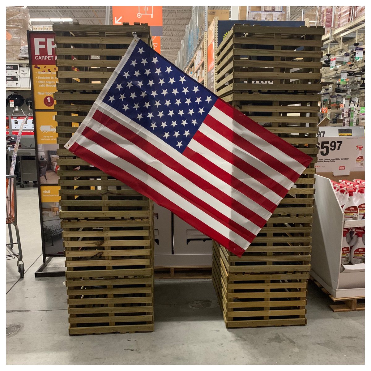 In honor of Patriot Day and it being the 20 year anniversary of the 9/11 attacks D84 dedicated space in our stores to remember those lost.
Here are some examples of how we are honoring them.
Thank you to the stores for showing such respect.#NeverForget911