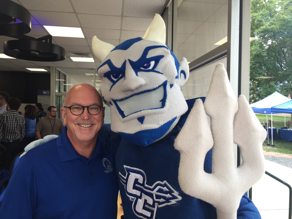 CCSU's tweet photo. 👏 Congratulations to @johndaytully, winner of the 2021 Distinguished Service Award at #CCSU! 
Cc: @CSCUnews https://t.co/rd9dNTaxkz