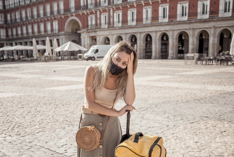 ForbesLife's tweet photo. Spain has closed its borders to unvaccinated U.S. tourists: https://t.co/R5QblrdrHc https://t.co/YJtTzP0Gup