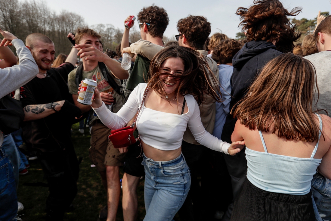 hbvl's tweet photo. Organisatoren La Boum willen elke zaterdag van oktober evenement als Brussel coronapas invoert https://t.co/wD61HHe0Pq https://t.co/zf4aYYSwLK