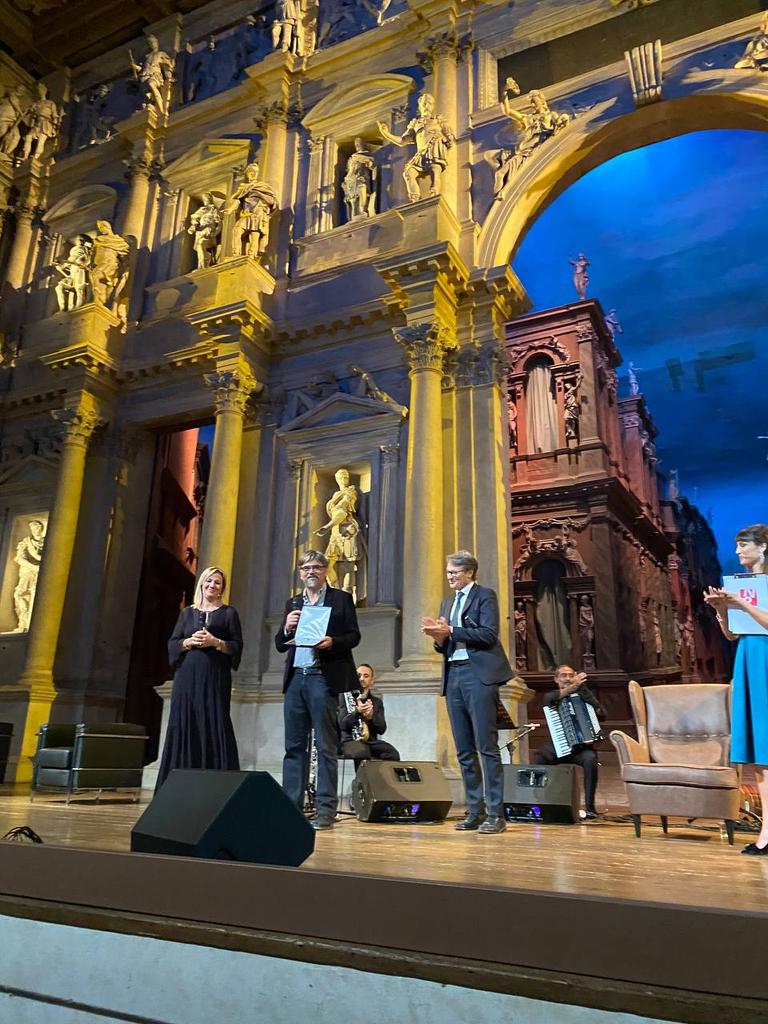 NeriPozza's tweet image. Congratulazioni a Pierpaolo Vettori, vincitore della V edizione del #PremioNeriPozza!