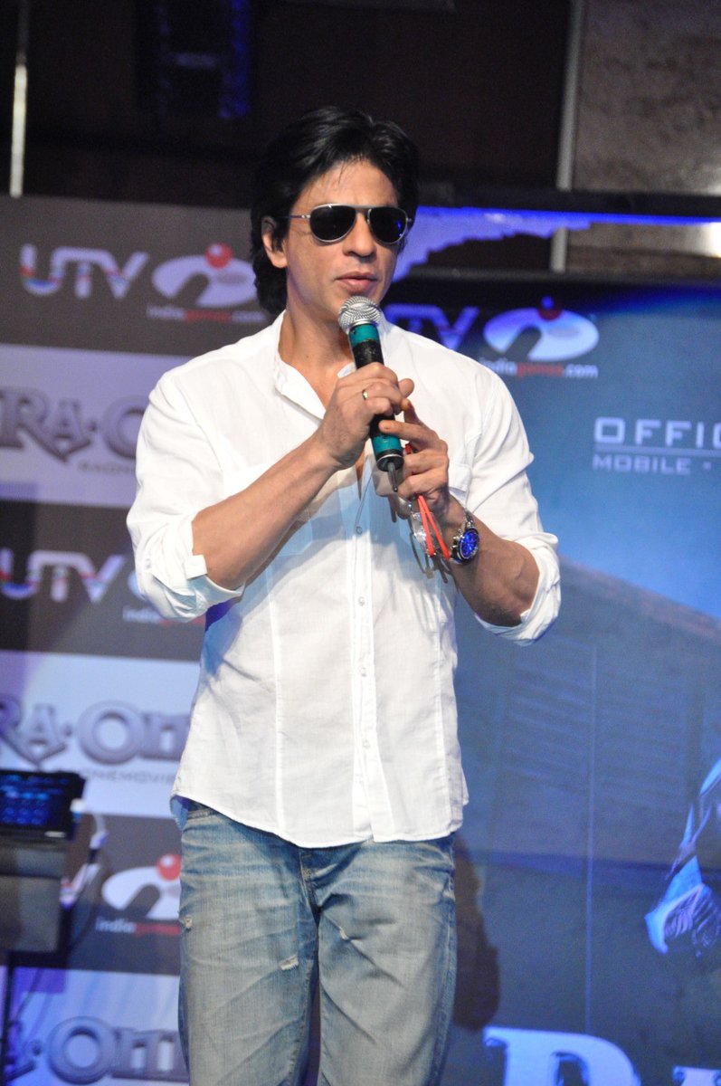 SRKUniverse's tweet photo. Drop your favourite #ShahRukhKhan quote in comments ✍️ https://t.co/nZogeG7119