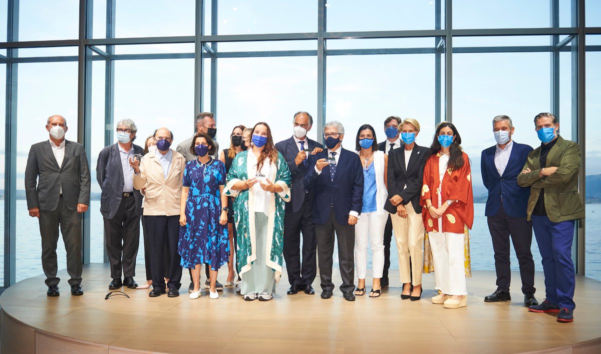 fcinesantander's tweet photo. 👏  ¡Queda oficialmente inaugurada la #SICS2021! 🎞️ ¡Gran tarde de #cine en el @centrobotin! Es un auténtico lujo para nosotros estar rodeados de estupendos cineastas y creadores. Emoción, ilusión, alegría, reencuentros... ¡¡Qué buenas sensaciones!! ¡Viva el séptimo arte! https://t.co/lV7VHibAvU