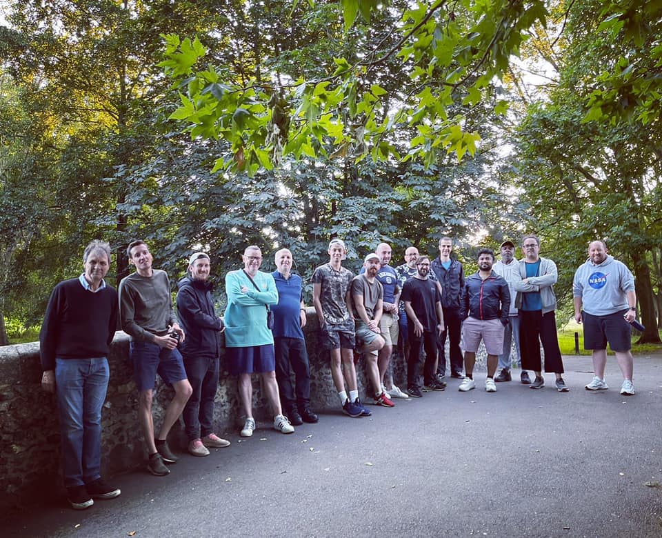 Fivepoundshake's tweet image. @tomhepworthtv 
Will you be covering this 26 mile walk tomorrow along the coast, pier to pier from Brighton to Bognor by #TheProperBlokesClub and @MindCharity ?
For more info contact @Sam_Saunders shown here on one of the #WalkAndTalk events.