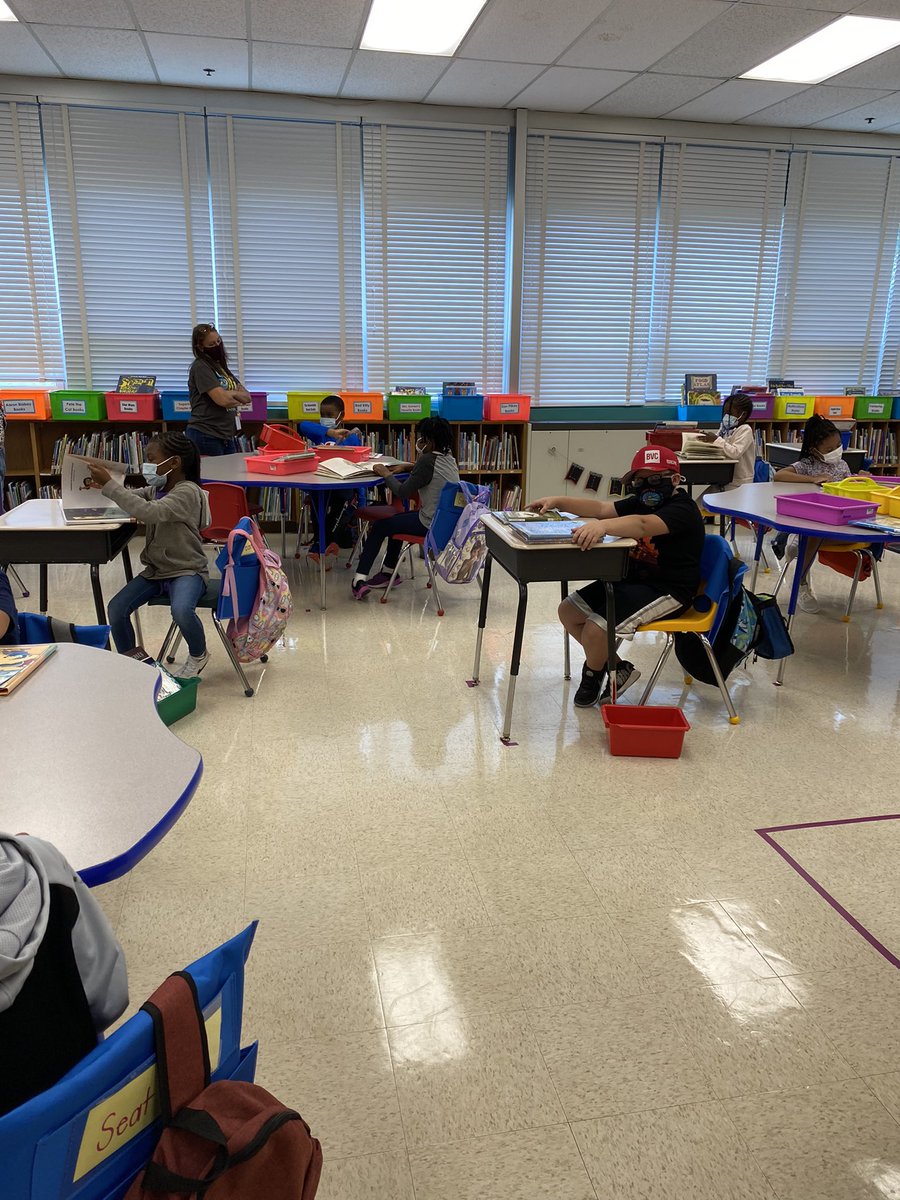 𝕄𝕒𝕣𝕝𝕖𝕟𝕒 𝔸𝕦𝕞𝕖𝕟 tweet media