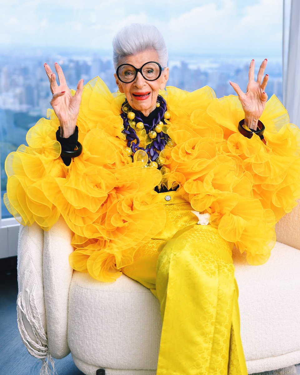 Iris Apfel tweet media