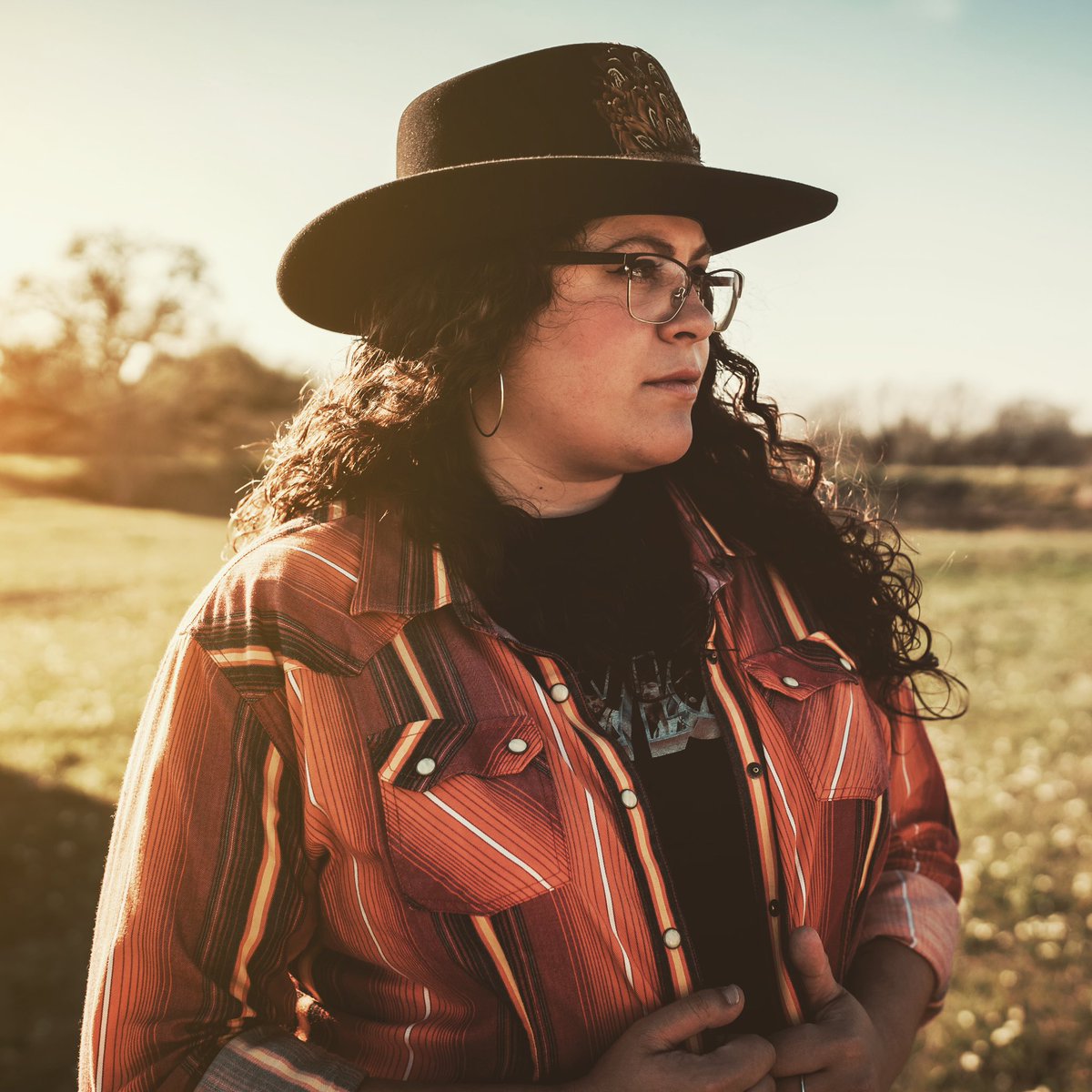 ⚡️HEMPSTEAD⚡️
I’m gonna be pickin’ n’ grinnin’ at Horse Shoe Icehouse TONIGHT! Y’all c’mon! 🤠🎶🍻
9pm to 11pm