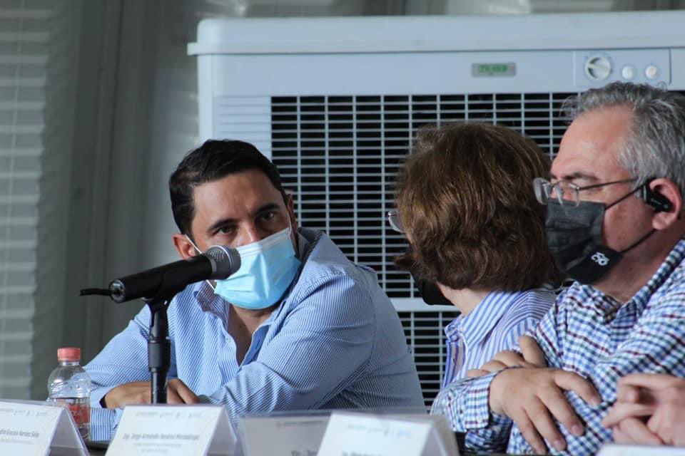 En Lerdo, Durango, participa el Director de #CEAS <a href="/antonionerio/">Antonio Nerio Maltos</a> en la mesa de diálogo con grupos ambientalistas para el Proyecto Agua Saludable para La Laguna. #FuerteCoahuilaEs <a href="/mrikelme/">Miguel Riquelme</a> <a href="/GobDeCoahuila/">Gobierno de Coahuila</a> <a href="/sevotcoahuila/">sevotcoahuila</a>