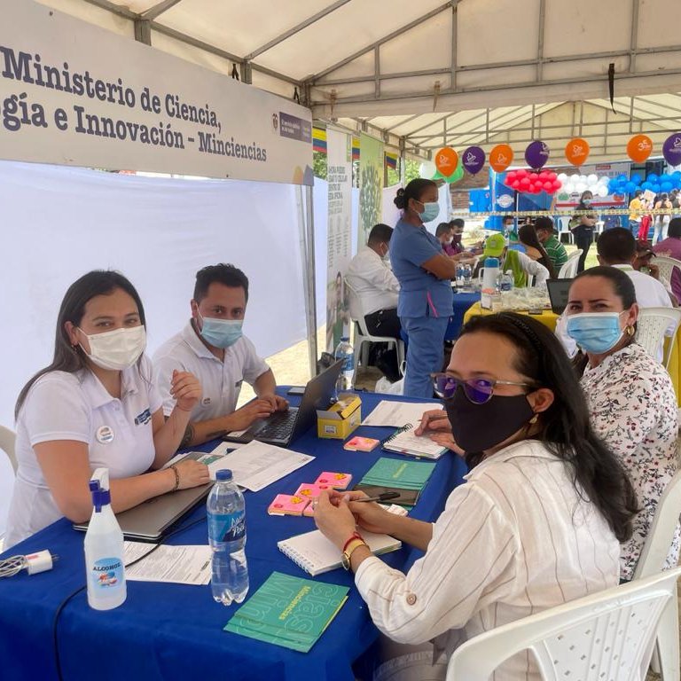 MincienciasCo's tweet photo. Nuestra oferta institucional está en las regiones. En la #FeriaAcércate de Sardinata en #NorteDeSantander. seguimos instruyendo sobre trámites, aplicativos y servicios de Ciencia, Tecnología e Innovación.   
Más detalles de la feria: https://t.co/ENBWIWVNBh.
#CienciaParaTodos. https://t.co/t9mDSe0FRz