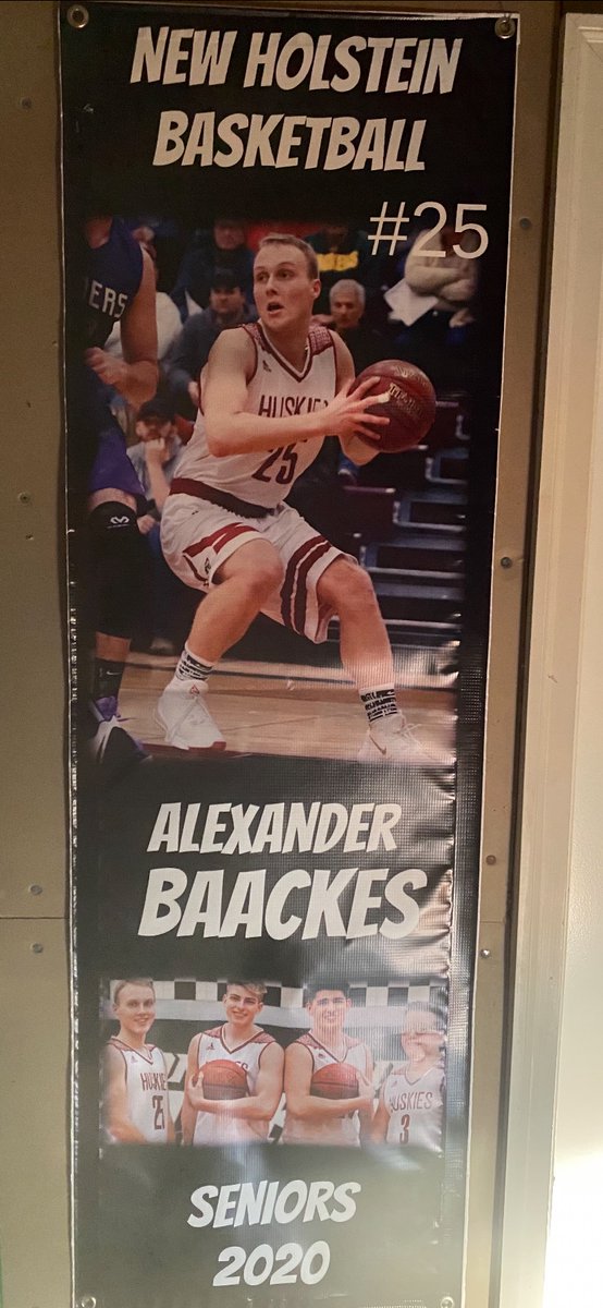 hshoops25's tweet photo. Every time I pull my car into my garage, I’m reminded of two things:

1) I’ll always proudly follow and support New Holstein basketball. 

2) #25 will always be my favorite Husky.

#HuskyPride
#DadsRules https://t.co/clqGNeVzvS