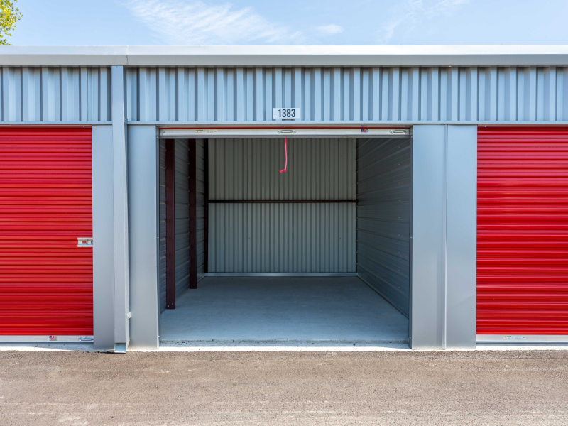 ModernStorageAR's tweet image. Wish you had more space in your closet, garage, attic, or spare bedroom? A storage unit can help save the day! Tap here to learn how: bit.ly/3ldNegX #StoreInStyle