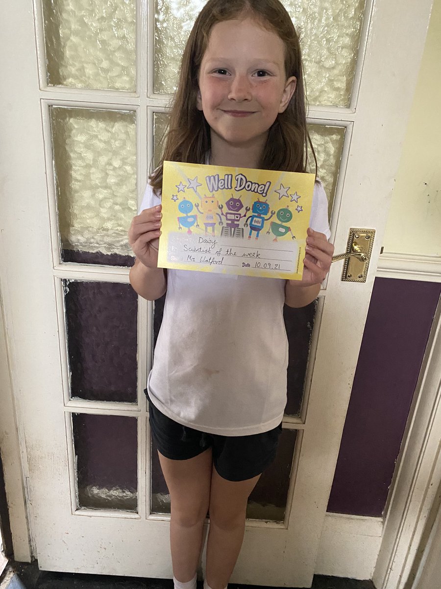 Daisy loved her first week at school and is scientist of the week! Thank you so much <a href="/WatfordNatalie/">Natalie Watford</a> she’s not stopped talking about it 😍