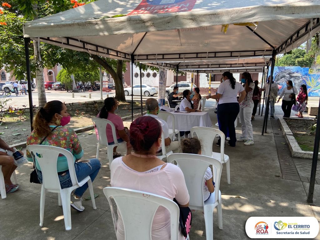 Estuvimos en jornada de aseguramiento en el parque Francisco Antonio Razo, desde la Secretaría de Salud, en cabeza de la administración de la Dra. Luz Dary Roa, queremos garantizar que cada uno de nuestros habitantes de El Cerrito cuente con acceso a la salud.