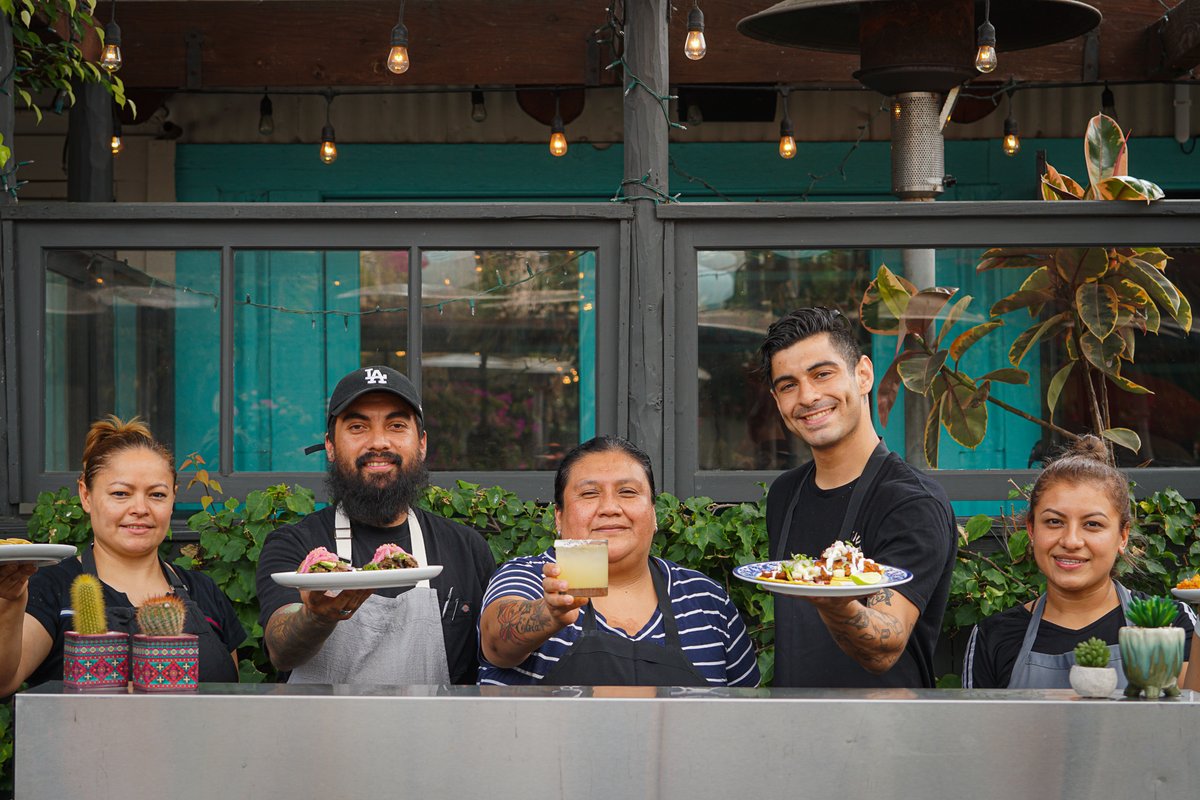 Let's plan your next party! We'll pop-up in a location of your choice with our taco cart to prepare tacos and quesadillas made-to-order, while our bar team can shake up margaritas. 🌮🍹  E-mail events@tallulasrestaurant.com or just call us directly to get started.💃L