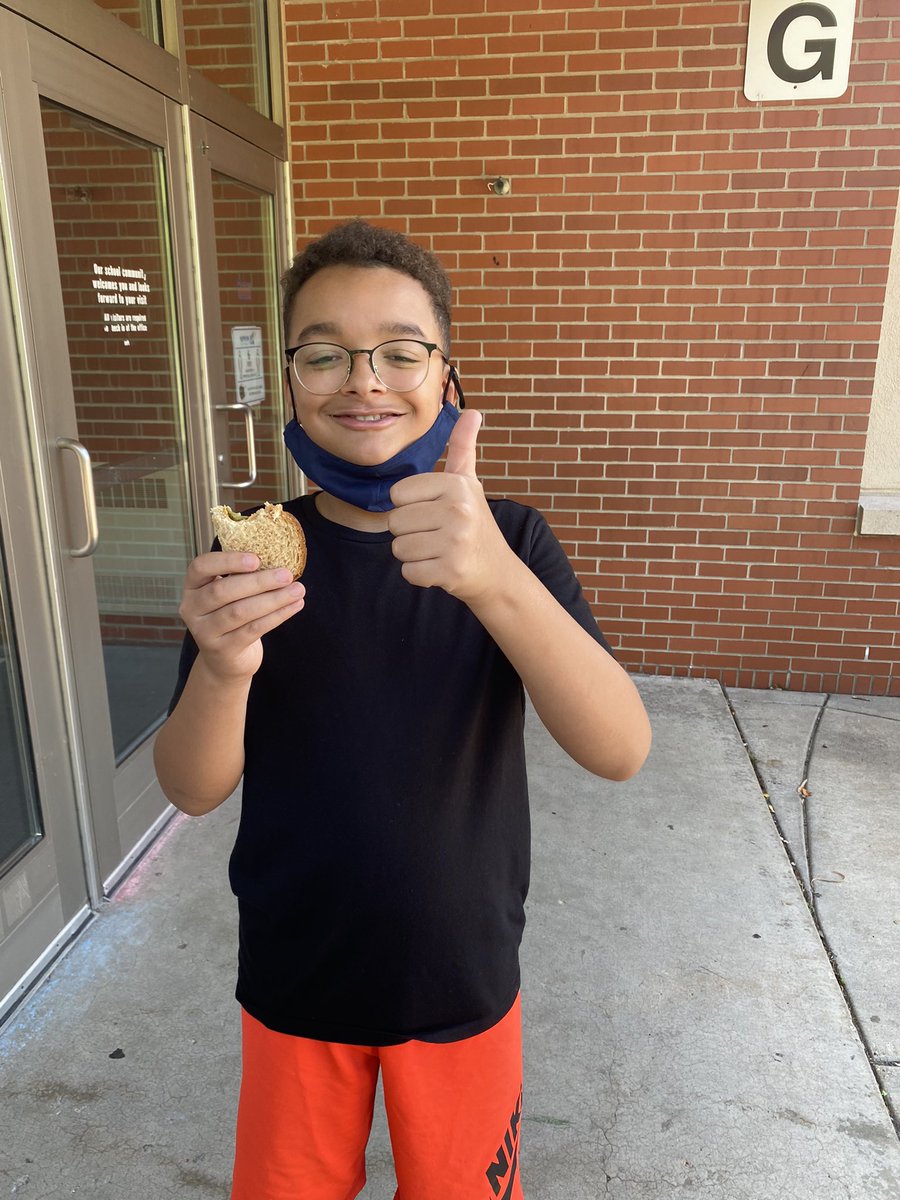 MsYesnes's tweet photo. Fridays are exploration days! Today we read about the infamous combination of the peanut butter &amp; pickle sandwich! Then, predicted if we’d like it. Then, we made the sandwich &amp; tried it! Finally, we wrote descriptive reviews whether we 👍or👎!! #exploration #ASmultiagefamily https://t.co/c4DMVGIBQc