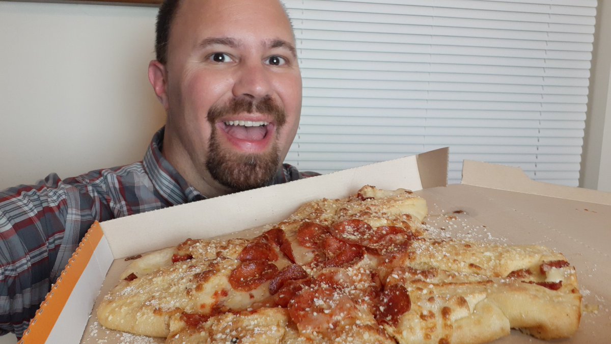 davetaylorradio's tweet photo. Something cool from @littlecaesars - Day 253 - 2,809 days in row - calzony - #day253 #day2809 - #calzony #littleceasars https://t.co/Or5OA36wn5