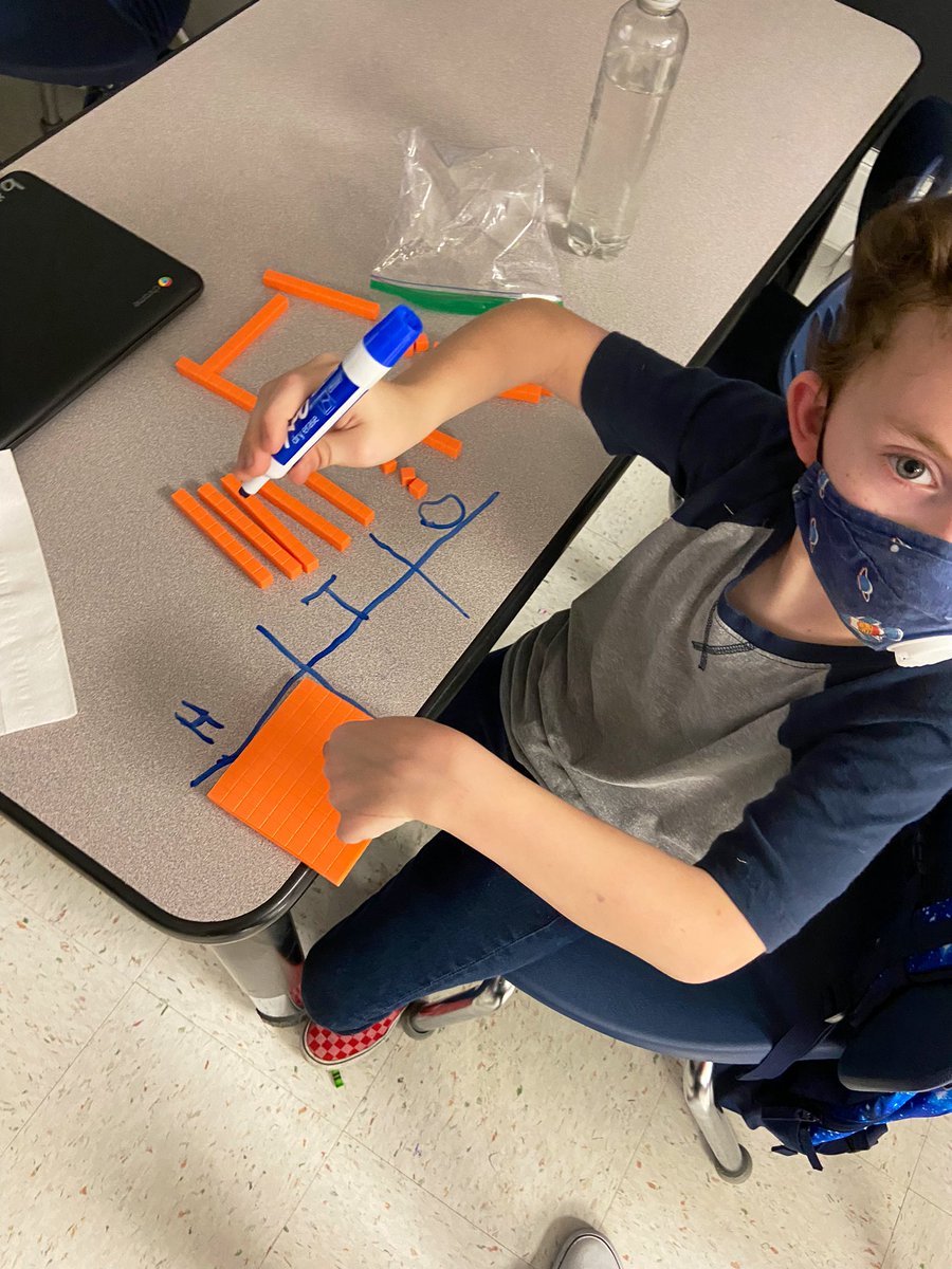 #TeamBroughton had so much fun learning standard &amp; expanded form today! Base Ten Blocks + Expo markers on your desk!? Big win. 🤩 #Welovemath #TeamRandall #ISDstrong